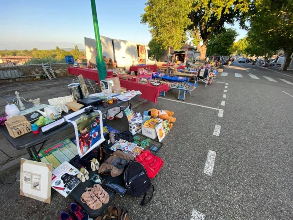 Le Refuge Lägenhet Montmeyan Exteriör bild